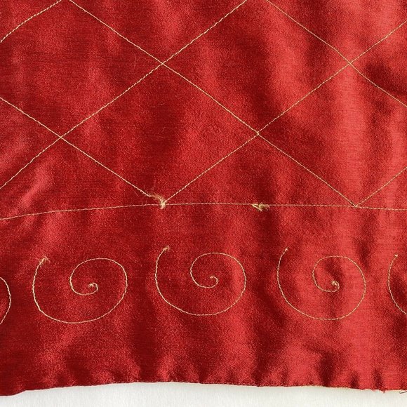 Burgundy Red & Gold Table Placemats Set of 4 - Picture 7 of 9